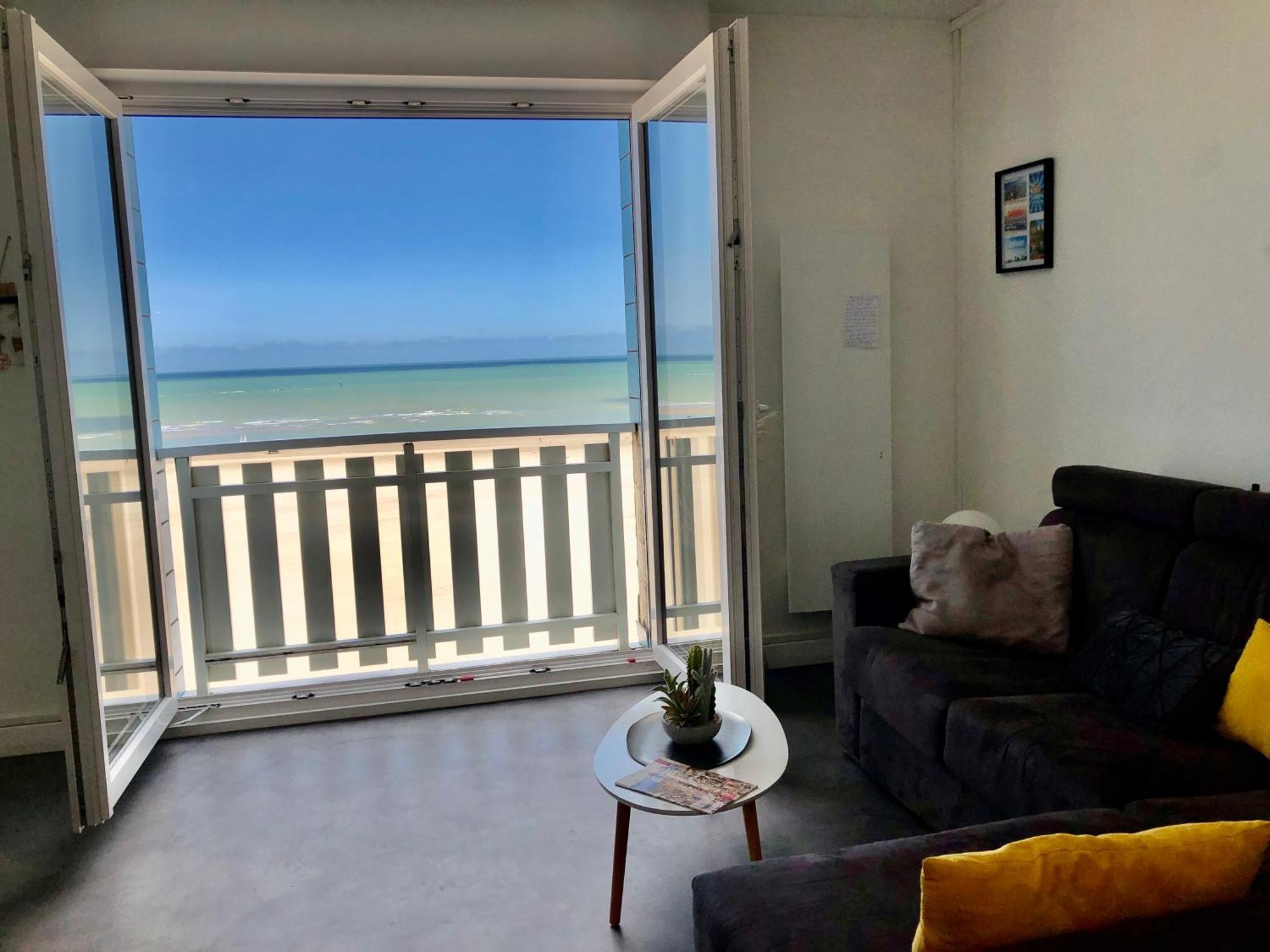 Appartement Sur La Plage De Malo Les Bains Vue Mer Dunkirk Exterior photo